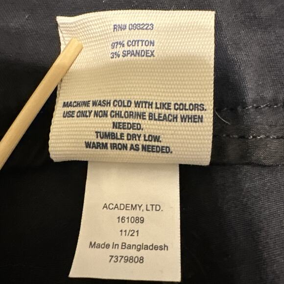 Magellan Shorts Women's Size 16 Black & Olive Colors Outdoors LOT of 2 5" Inseam - Picture 14 of 16